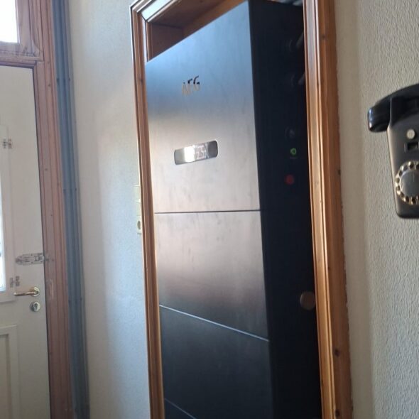 Thuisbatterij AEG All-in-One 20 kWh installatie