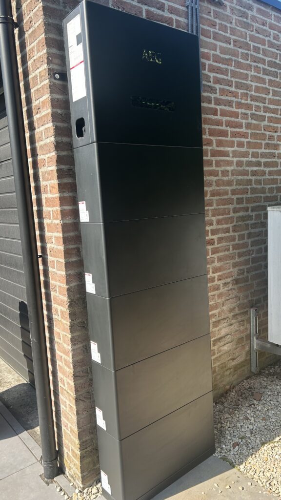 AEG All-in-One 25 kWh in steeg
